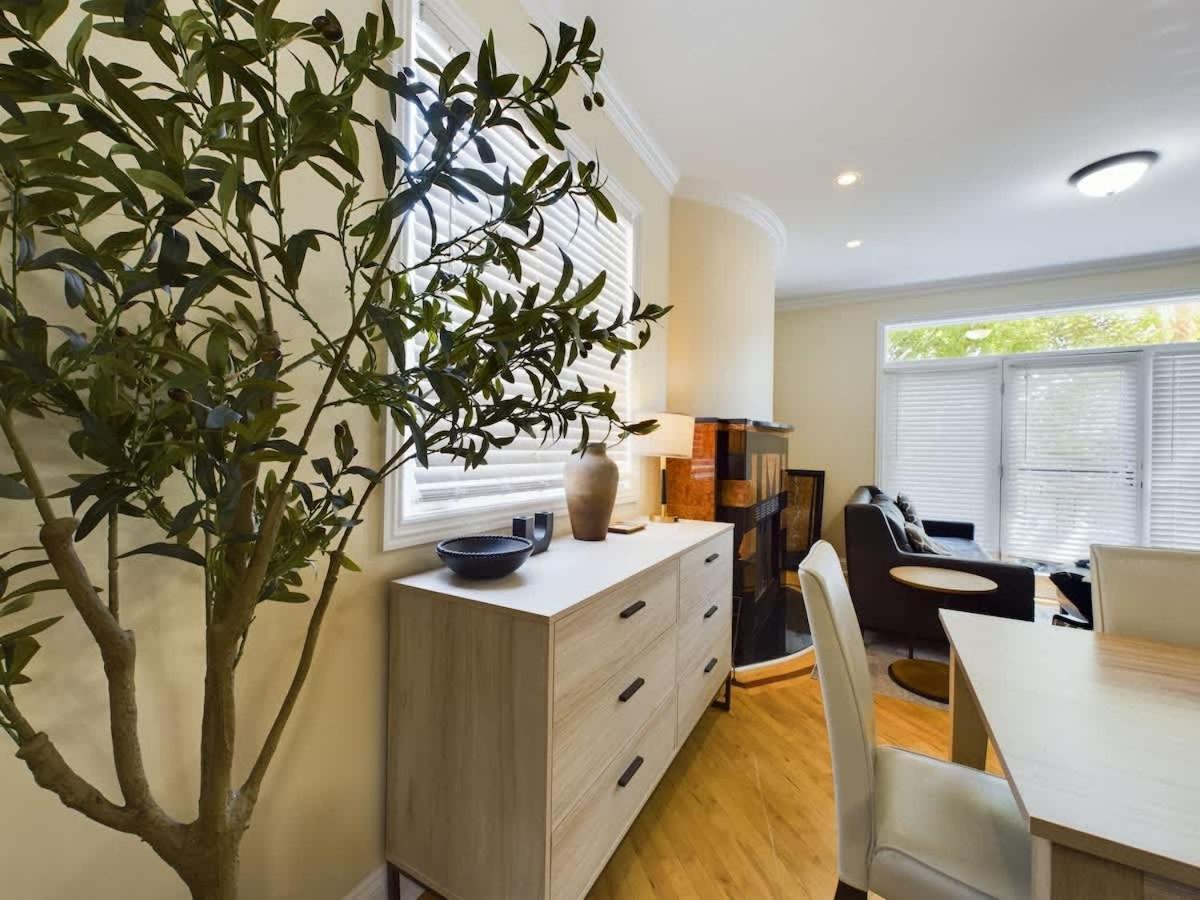 Luxe 4br With Hot Tub & Game Ferienhaus Chicago